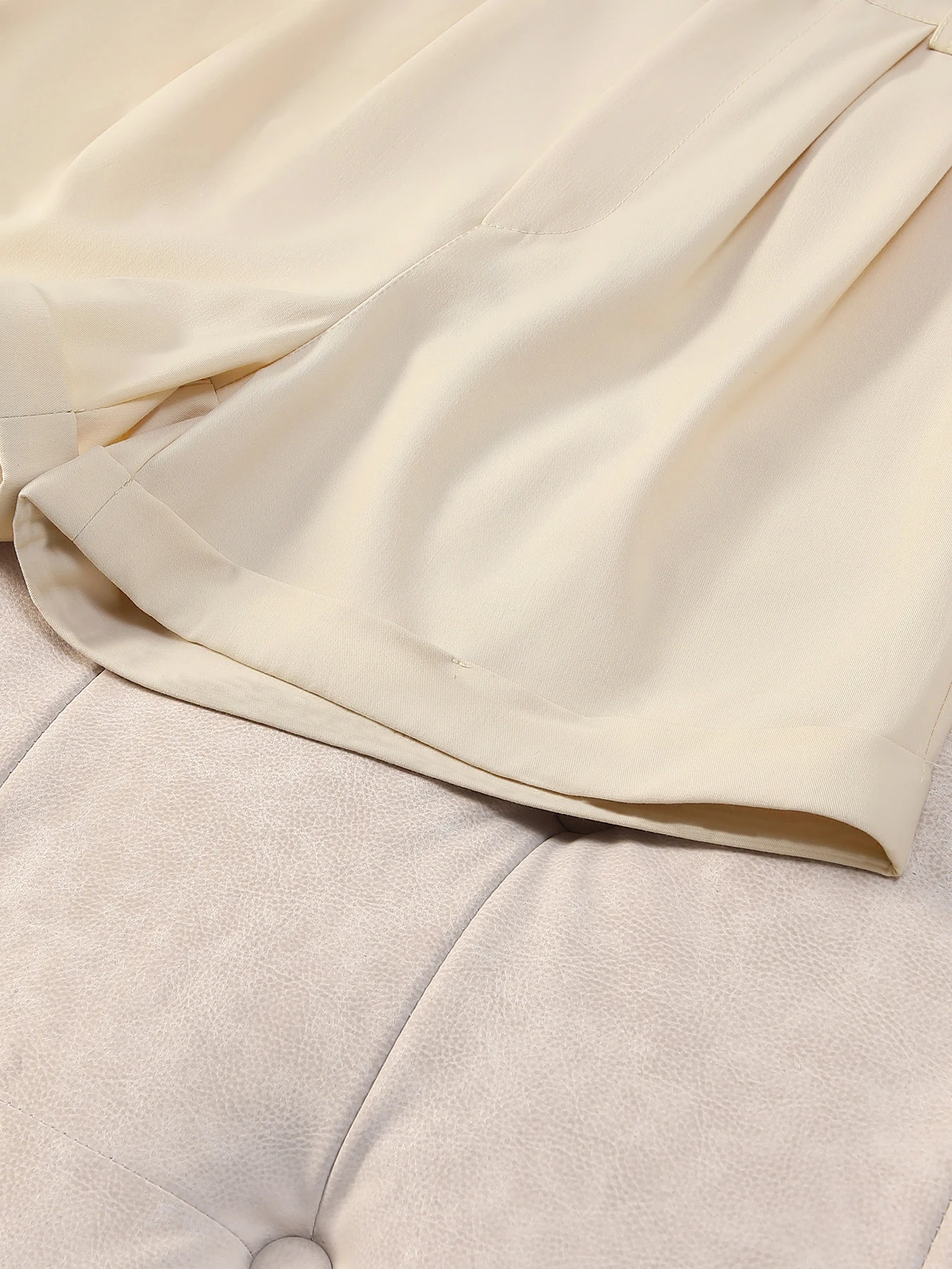 Elegant Casual Solid Color Women's Suit Shorts, Button Zipper Elastic Waist Loose Shorts