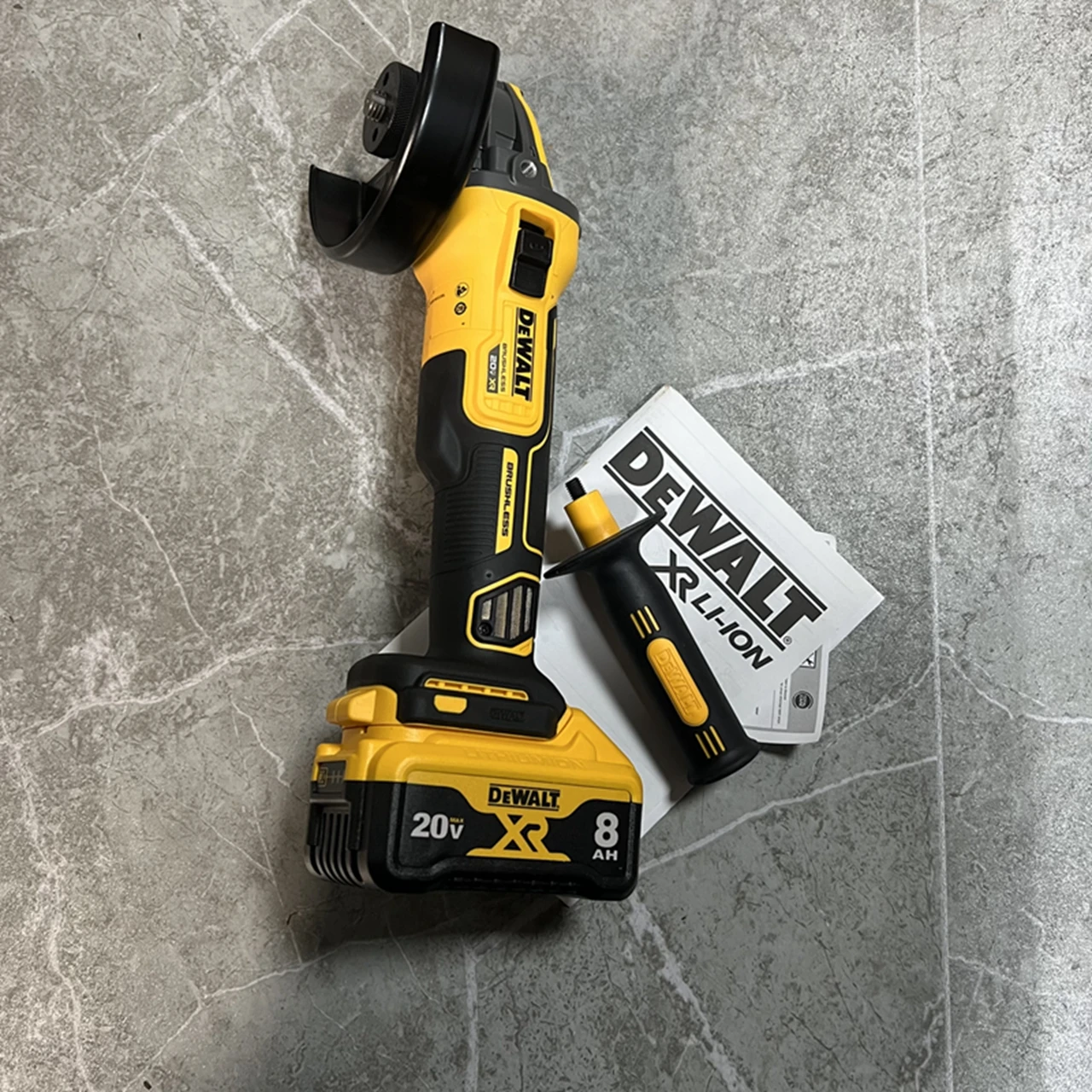 DCG409N DeWalt 18V 125มม. XR FLEXVOLT เครื่องบดพลังงานสูงมีแบตเตอรี่ลิเธียม8.0AH แบบใหม่