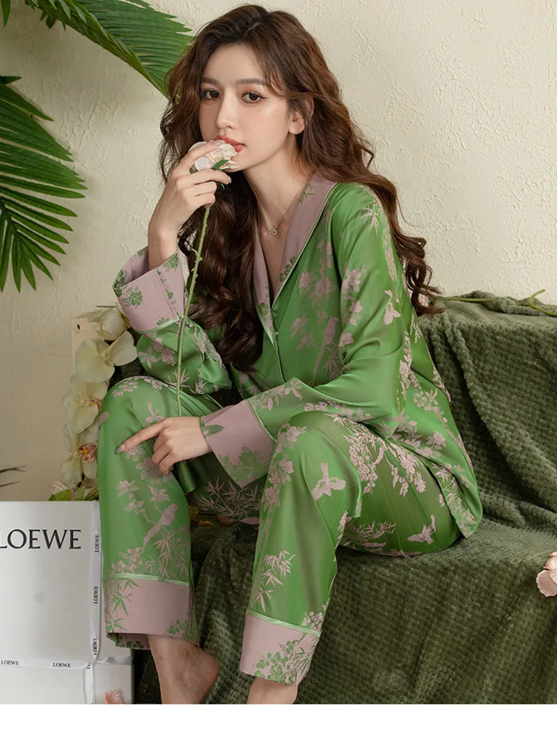 Two Pieces Ice Silk Pajamas for Women Spring Autumn Fashionable Temperament Green Noble Long Sleeved Pants Home Clothing Set