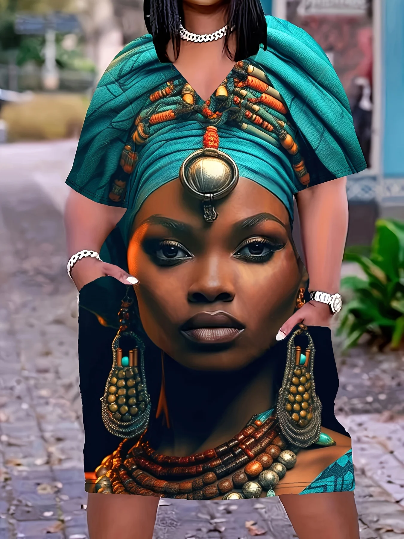 

Повседневное шикарное платье с короткими рукавами и v-образным вырезом, художественным портретным принтом и лоскутными деталями