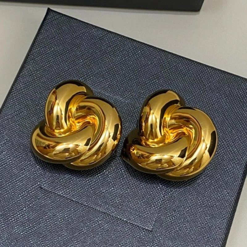 

Fashion Designer Brand Gold Silver Exaggerated Earrings Big Ear Clip Women Top Quality Luxury Jewelry Trend