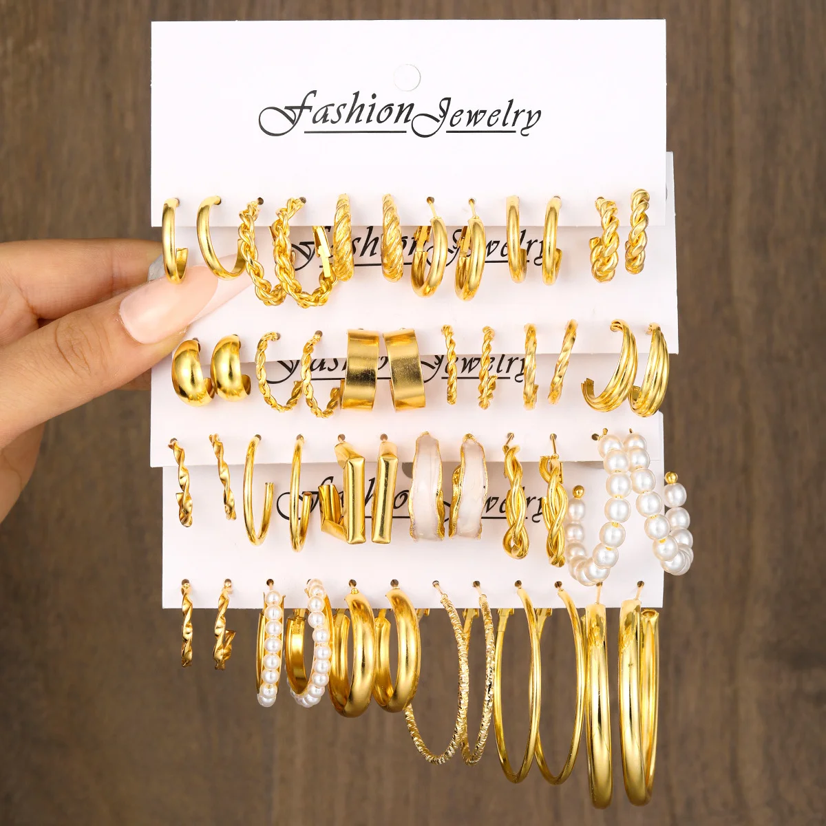 24 Pcs Boho Big Circle Hoop Earring Set for Women, Gold Color Bohemia Vintage Pearl Earring Heart Zircon Ear Studs Jewelry Gifts