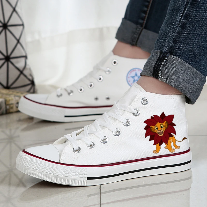 

Новая мужская обувь с героями мультфильмов Диснея, легкая повседневная обувь на плоской подошве для мужчин, парусиновые кроссовки, удобная рабочая обувь для отдыха, предложение