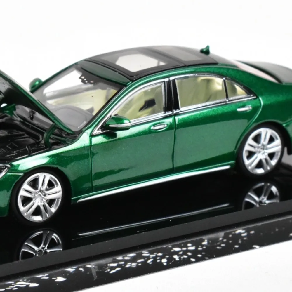 

Модель Glory 1:64 Коллекция S320L Взрослые хобби W222 Литая под давлением модель автомобиля