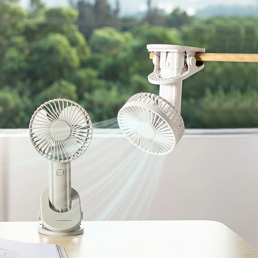 

Новый портативный вентилятор с зажимом 2025 года также портативный вентилятор, также настольный вентилятор, перезаряжаемый для офиса, дома, уличный складной вентилятор