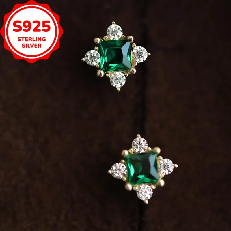 925 sterling silver anti allergic palace style retro mini earrings, no need to remove during sleep