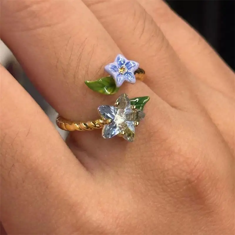 خاتم على شكل زهرة أرجوانية من الزركون على شكل نجمة للنساء والفتيات بتصميم إبداعي ومزاج حلو أنيق ومجوهرات الخطوبة هدية