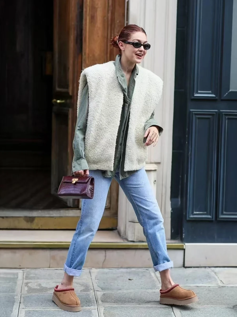 

Spring Autumn Gigi Women's Lamb Fur Vest Loose Fit Versatile Street Style No Sleeve Pure Color Outerwear