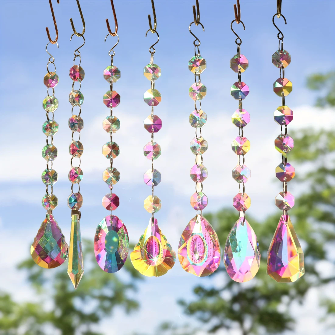 Suncatcher Hanging Crystal Light Catcher Chain Pendants Wind Chimes Rainbow Prism Light Catching Jewelry Garden Home Decor