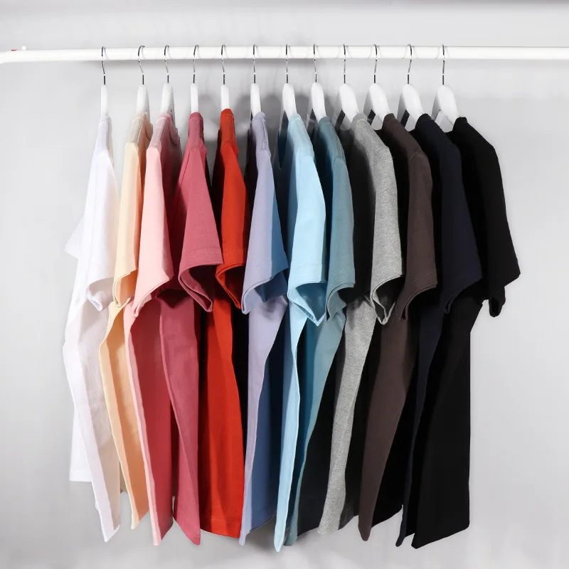 Luźna, solidna, kolorowa bawełniana T-shirt z krótkim rękawem z blatem