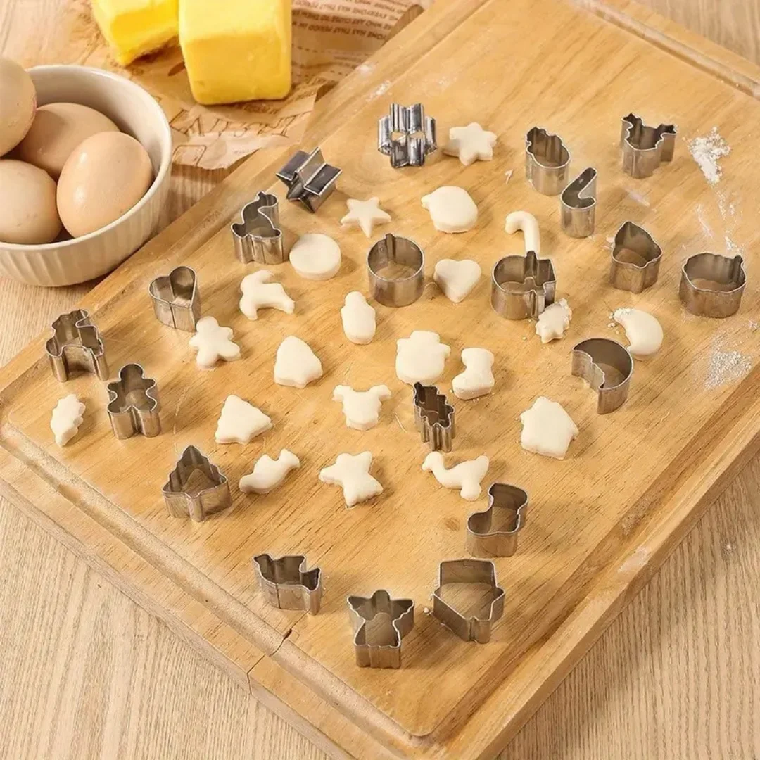 20-piece set of mini Christmas cookie molds, stainless steel Christmas cookie molds, baking pastry tools, small cookie molds