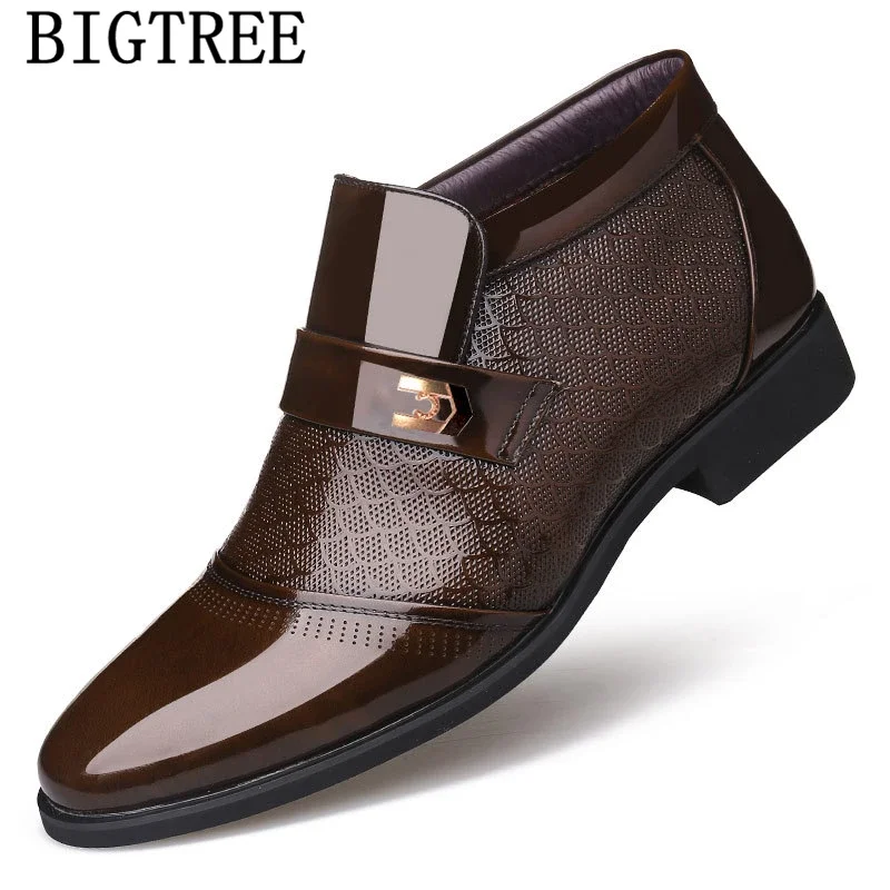 Size 38-44 Black Brown Business Shoes Mens Dress Boots Office Shoes Men Classic Patent Leather Winter Boots Men Formal Shoes