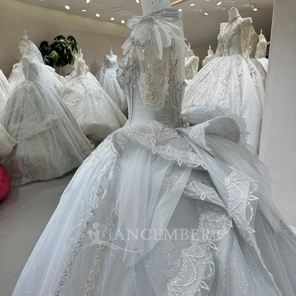 Eleganckie suknie balowe księżniczki na ślub, z wysokim kołnierzem, koronką, marszczeniami, szyte na miarę suknie ślubne z trenem،فستان حفلات