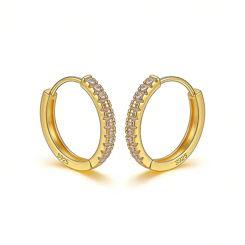 Image of 925 Sterling Silber Creolen für Damen, 14K Vergoldet mit Kubischem Zirkonia, Kleine Huggie-Ohrringe, Minimalistischer Schmuck, Geschenk für Sie