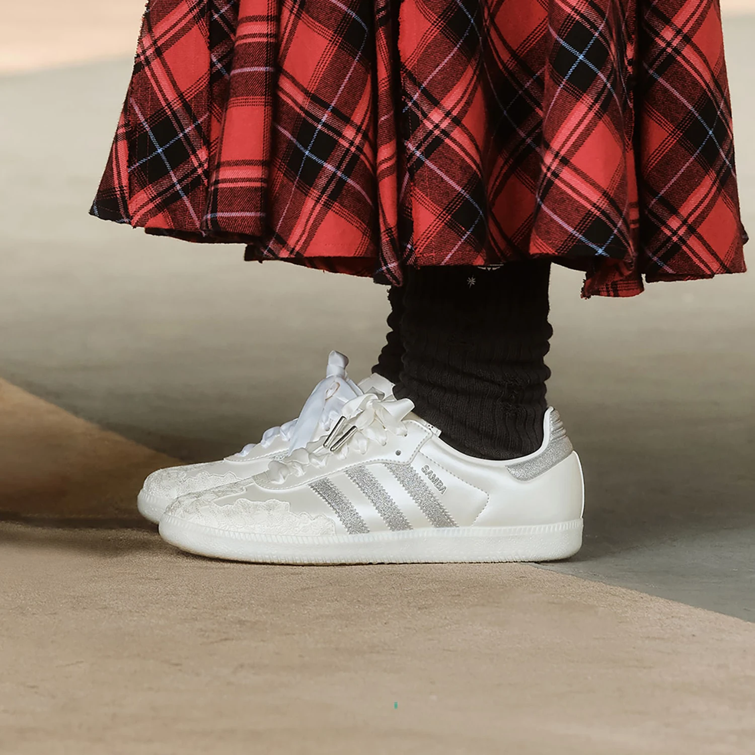 

Adidas Authentic Three Leaves Women's Low-Top Lace-Up Lightweight Sports Shoes HP3658