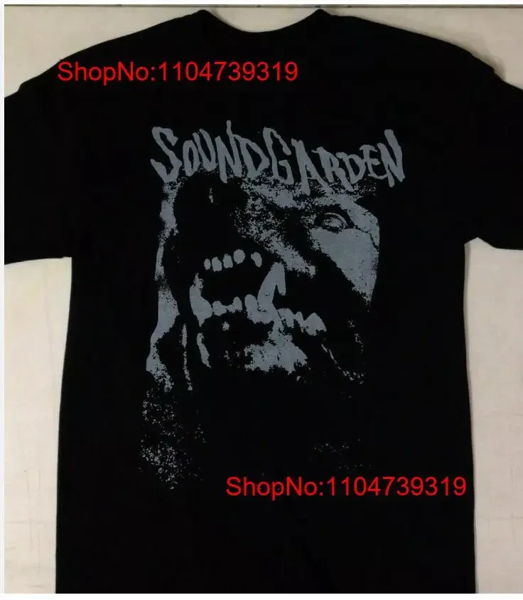 RARE SOUNDGARDEN 2011 Tour Wolf Fangs Cotton Black Men T shirt vintage Washed Soft designer clothes Comfortable graphic