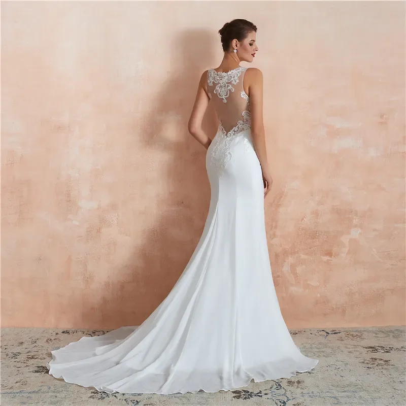 Luxurious sexy White mermaid sleeveless wedding dress Modern invisible backless transparent collar plus size bridal dress