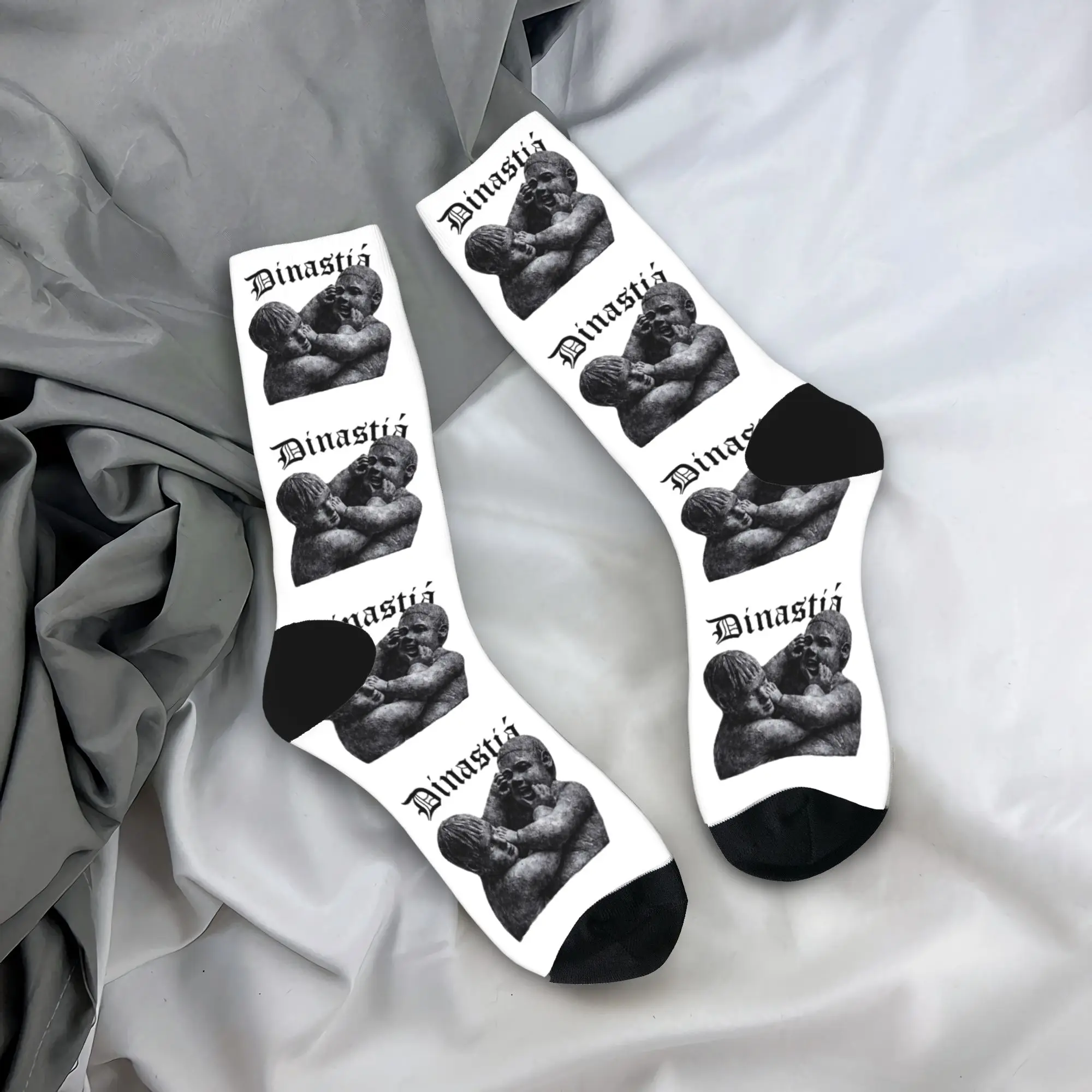 

Новые носки Peso Pluma Dinastía Tour 2026, оригинальные осенние противоскользящие мужские носки, теплые мягкие графические носки для бега