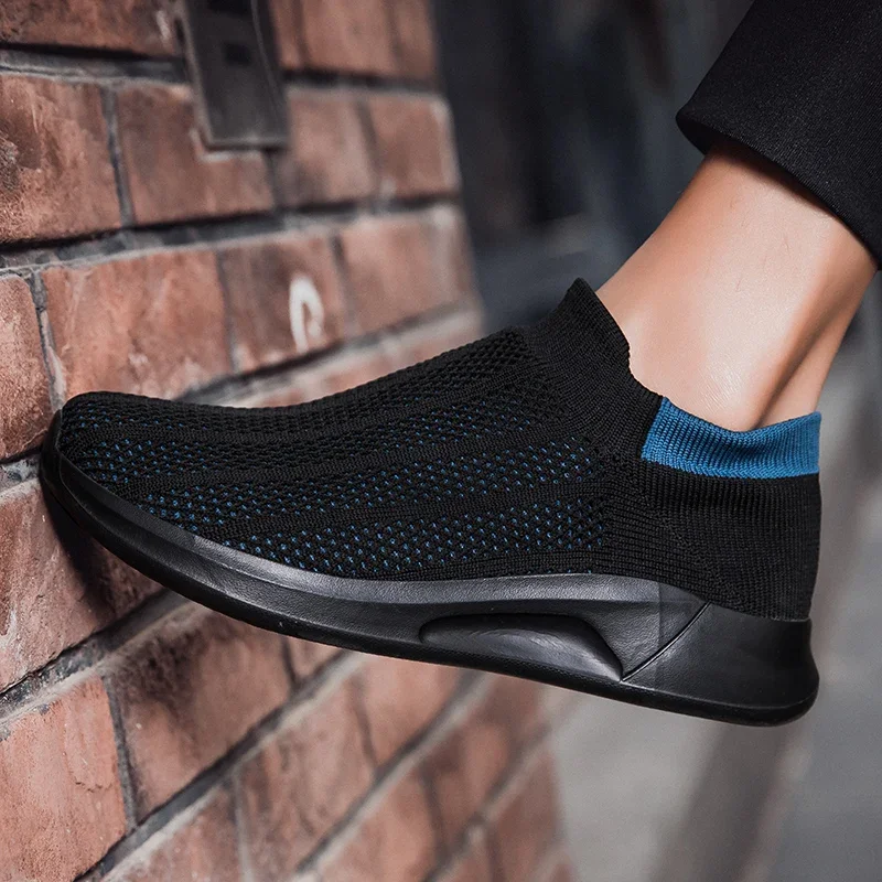 Heren Sneakers Slip On Loafer Schoen Voor Heren Lichtgewicht Wandelschoenen Klassieke Anti-Slip Mannen Flats Gevulkaniseerde Schoenen 2024