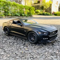 Ford Mustang Diecast Metal modelo de carro esportivo, alta simulação, puxar, coleção de carros de brinquedo, liga, presente infantil, 1:36