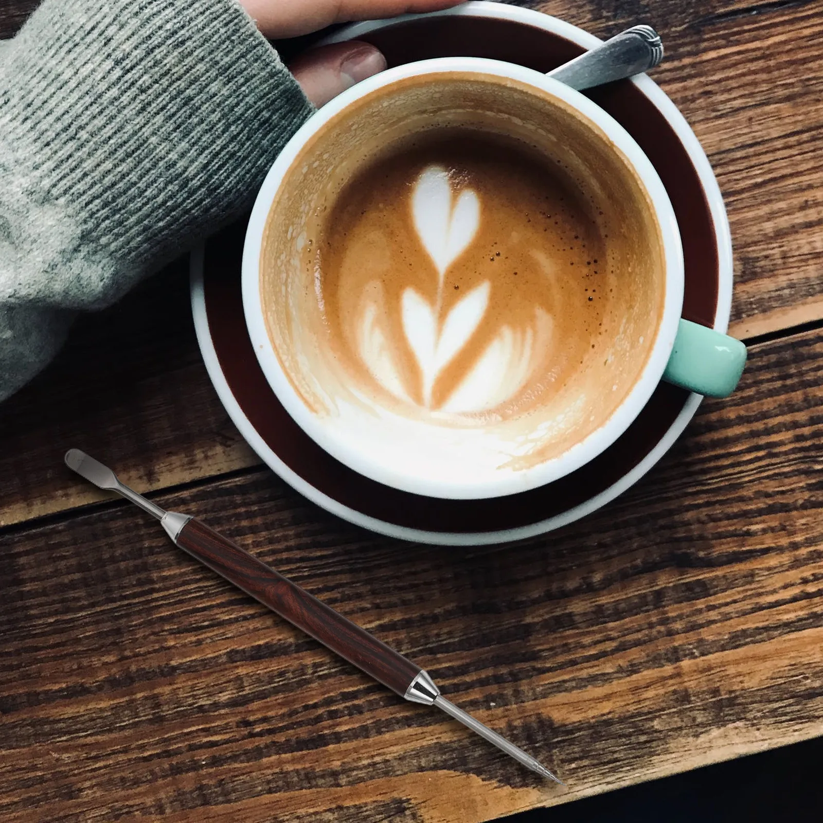 Stainless Steel Coffee Art Pen with Smooth Wood Handle Latte Tool for Creating Beautiful Foam Patterns Espresso Art Needle