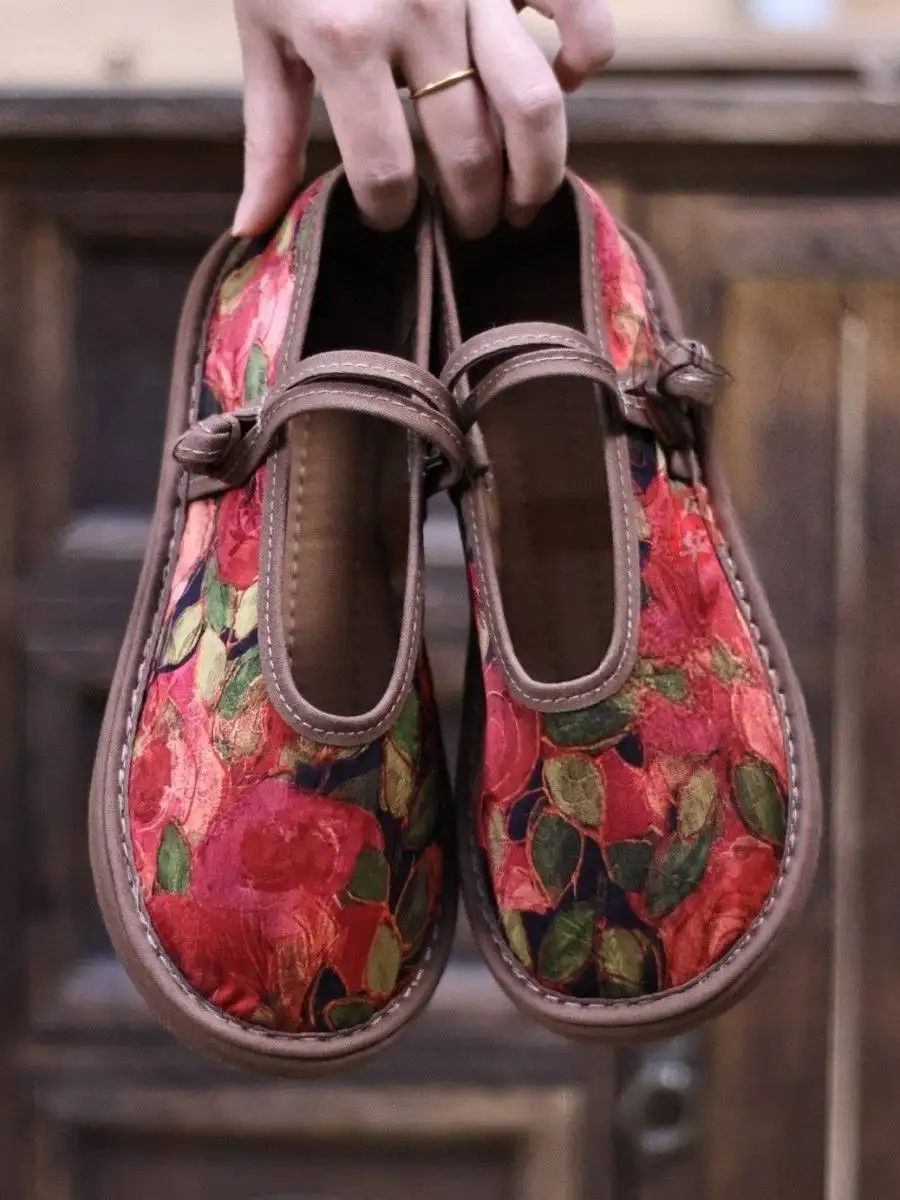 Handmade Embroidered Shoes Women's Flat round Toe Vintage Western Chu Cloth Shoes