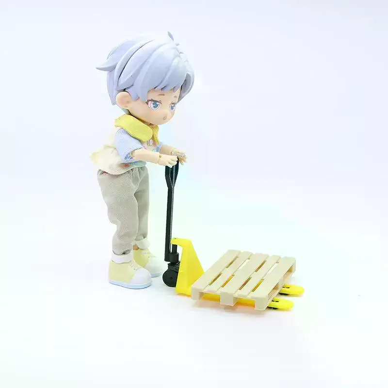 2 個 1/12 ドールハウス食品と遊びのシーンミニチュアフォークリフトミニシミュレーショントランスポータートレイおもちゃセット子供のためのギフト