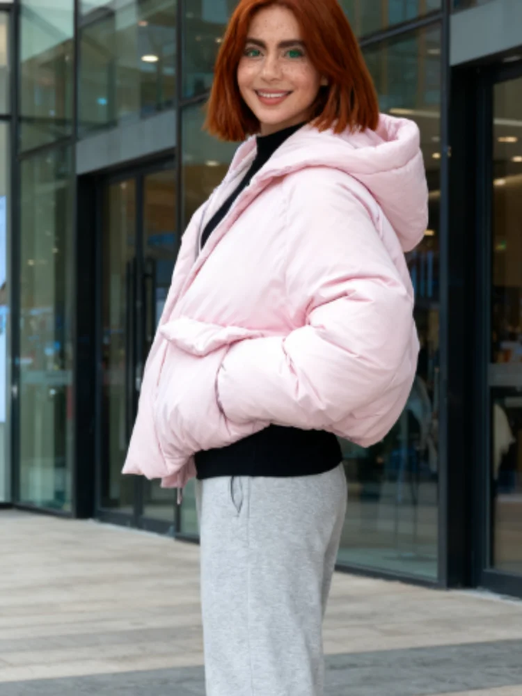 

2025 Winter Commute Street Outerwear Sweet Pink Hooded Cotton Coat Women Solid Stand Collar Zipper Pocket Warm Short Jacket