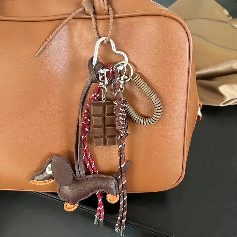 Cute Dachshund Bag Pendant Jewelry Trinket Key Ring For Mobile Phone Bag Accessories Creative Keychain Couple Jewelry Gift 2024