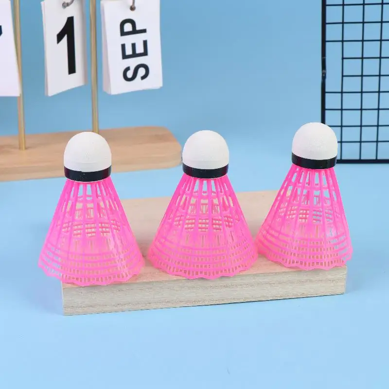 Gelbe, strapazierfähige Badminton-Federbälle aus Nylon, 3/6/12 Stück, für Kinder, Erwachsene, zum Training zu Hause, für Anfänger und zum Üben von Badminton. – Detail 1