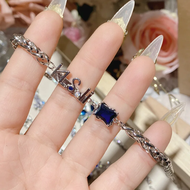 Blue Bracelets for Women Vintage Created Sapphire Fine Jewelry White Zirconia Silver Plated Diamand Handpiece Party Accessory