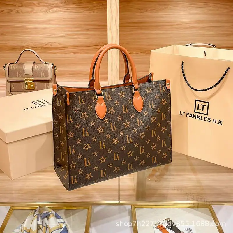 

Simple Vintage Diaper Bags For Women Elegant Luxury Leather Shoulder Bag Minimalist Designer Fashionable Large