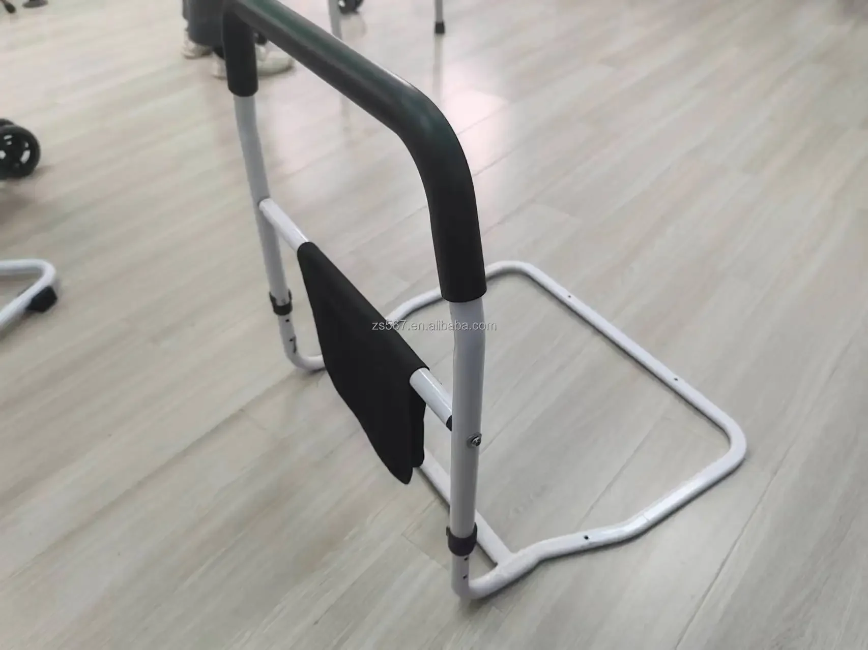 شريط مساعدة للسرير عالي الجودة يساعد قضبان السرير لكبار السن من جانب السرير الآمن