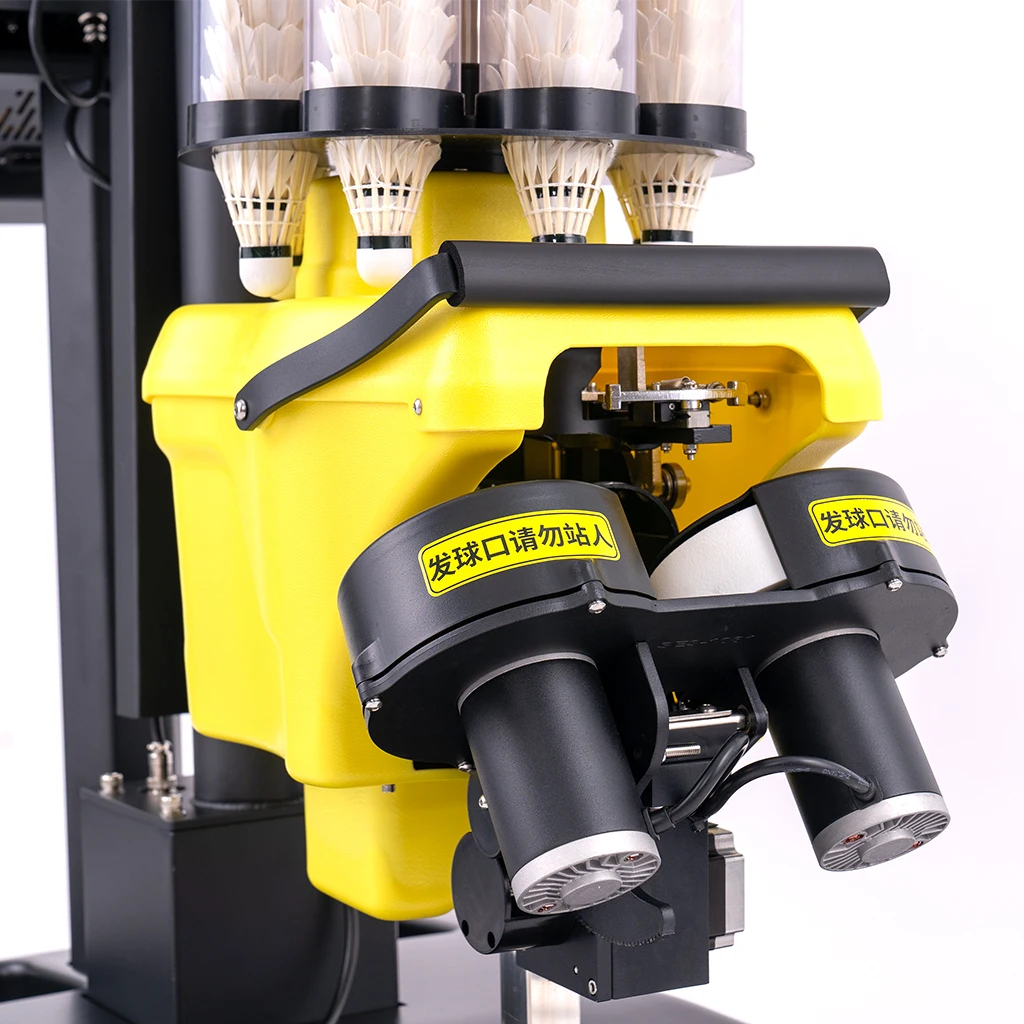 Lanciatore automatico per volani da badminton per uso interno