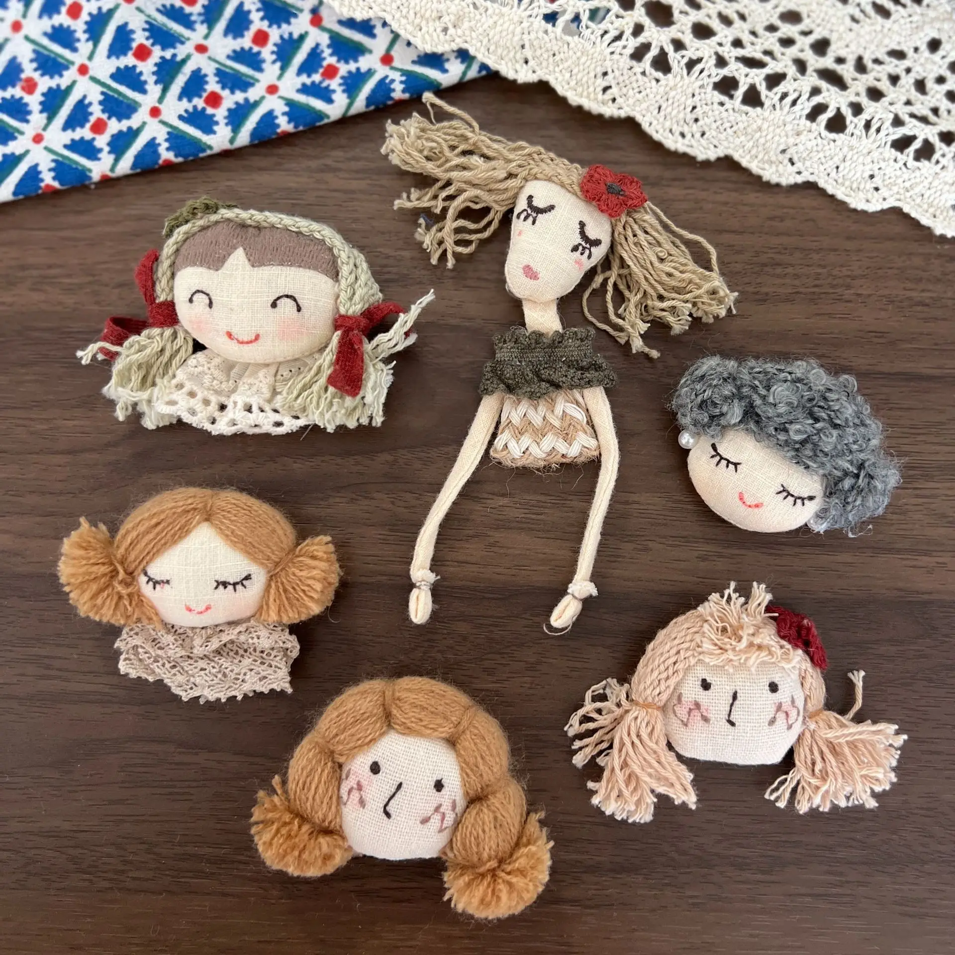 .Brooch Pin DIY Faux Pearl Curly Hair Girl Cotton Filled Cloth Dimensional Hair Ornament Semi Finished Scarf Gloves Decor
