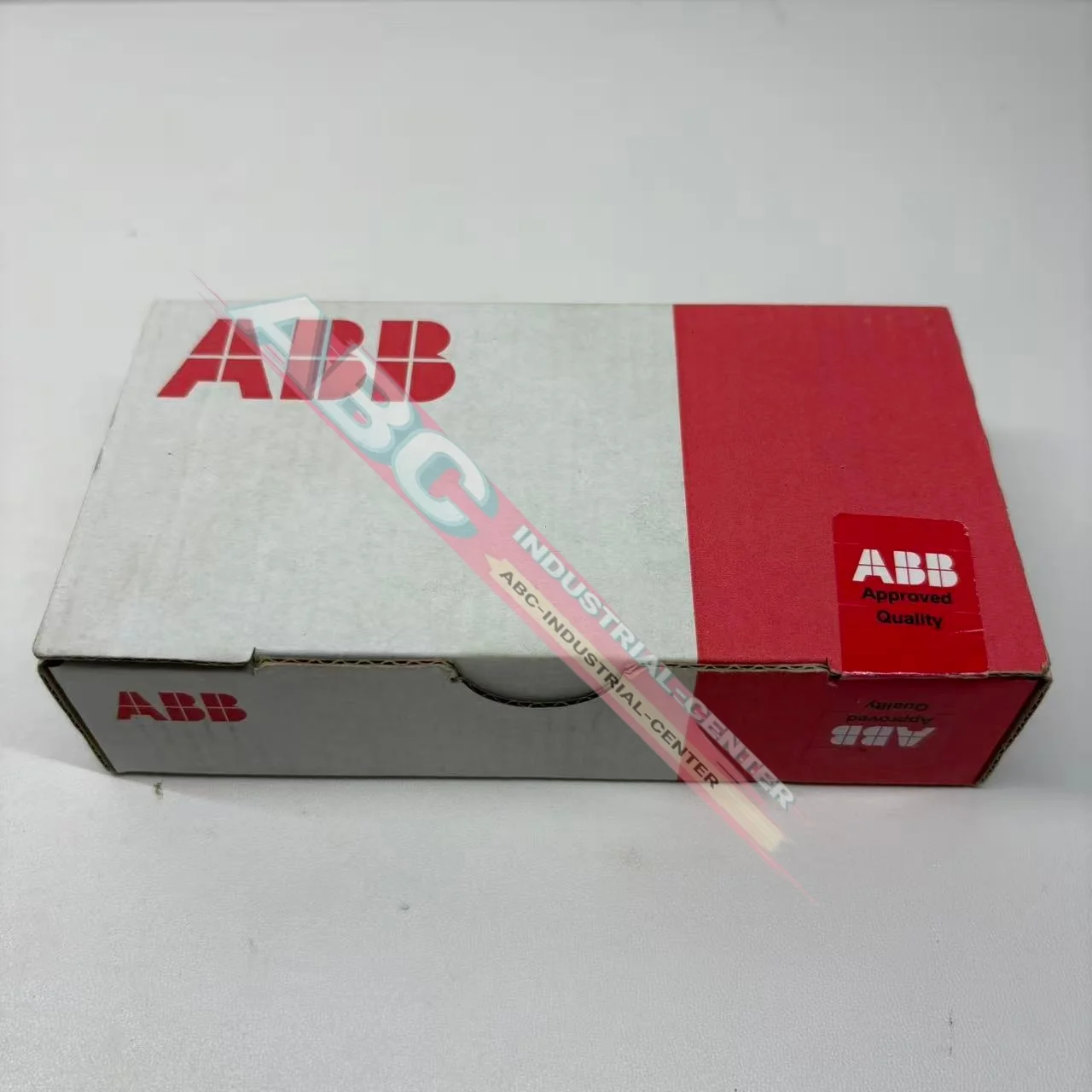 

TU516 1SAP212000R0001 module base new in box