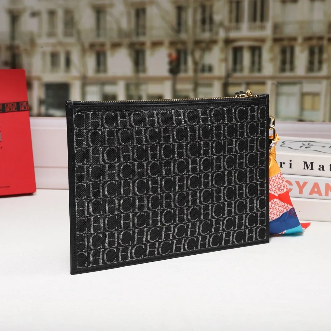 حقيبة يد نسائية على طراز Carolina Herrera مع تصميم بنمط أبجدي كاجوال ومتعددة الاستخدامات #3