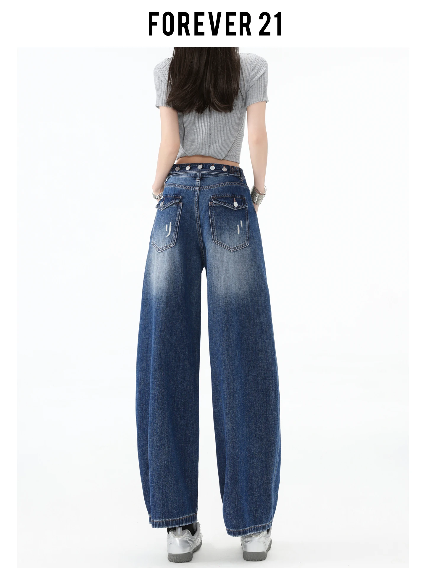 Calça Jeans Feminina Forever 21 Retrô Azul Escuro de Cintura Alta Reta, Modelo Cigarrete, Casual, com Efeito Emagrecedor