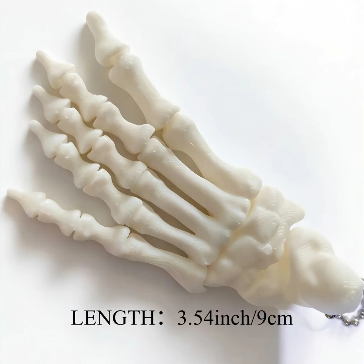 2pcs 3D Printed Skull Feet Hanging Ornaments, Skull Key Chain, Birthday Gift, Halloween Christmas Decorations, Party Souvenirs view 2