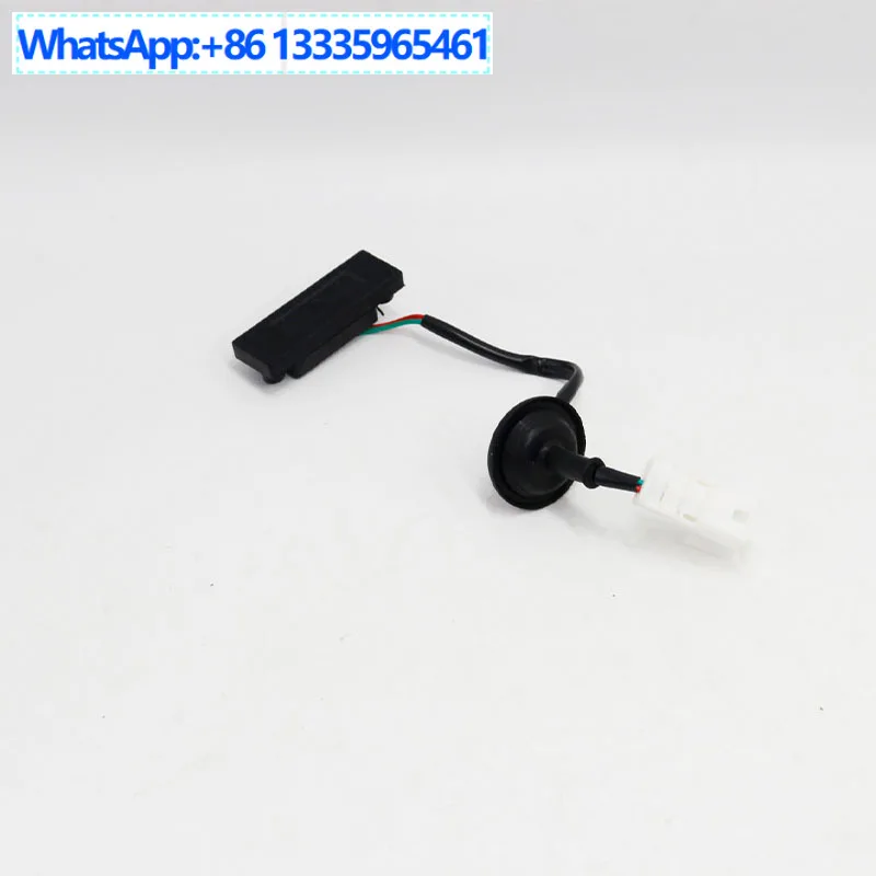 81260B4000 Suitable for modern i10 rear trunk lid lock release handle 2013-2022