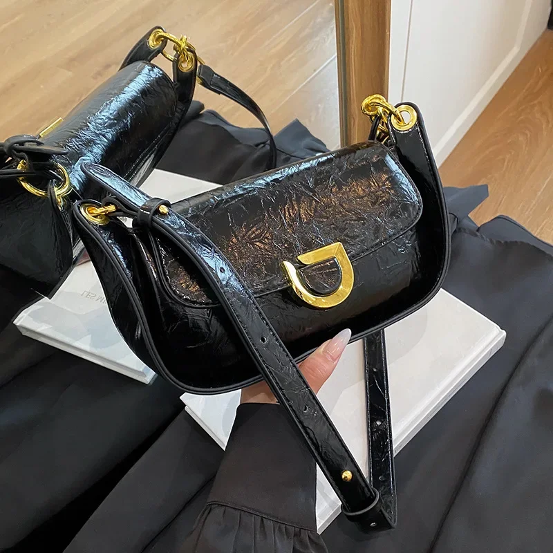 

Niche Design Saddle Bag Women's 2025 New Autumn and Winter Versatile Fashion Commuter Shoulder Bag Messenger Bag Simple