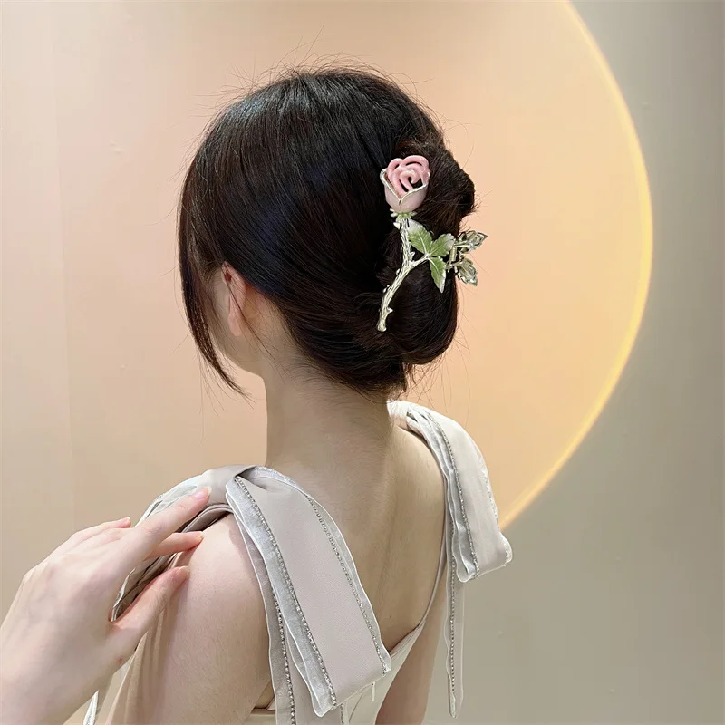 Elegant and Sweet Pink Roses Grab Clip Hairpin Large Metal Claw Crab Hairpin Shape Girl Fashion Hair Accessories Headwear