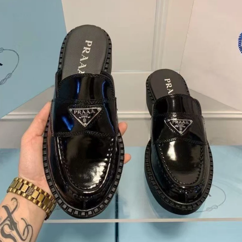 Italian-style Triangular Logo Casual Women's Work Shoes, Thick-soled Retro British-style High-heeled Ankle Boots, Half-slipper with A Baggy Top. High Heel Sandals