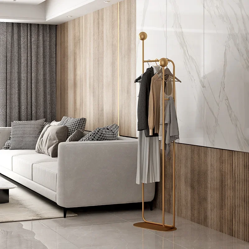 Italienischer Stil, leichter Luxus, Kleiderbügel, Boden, Schlafzimmer, Kleidung, Haushalt, Wohnzimmer, Kleidung