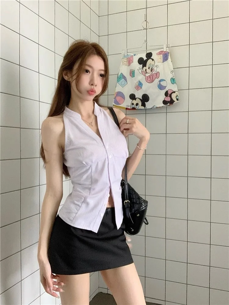 

Женская летняя рубашка Slim Fit в полоску без рукавов с воротником-халтером, укороченная, с эффектом утяжки на талии, на пуговицах