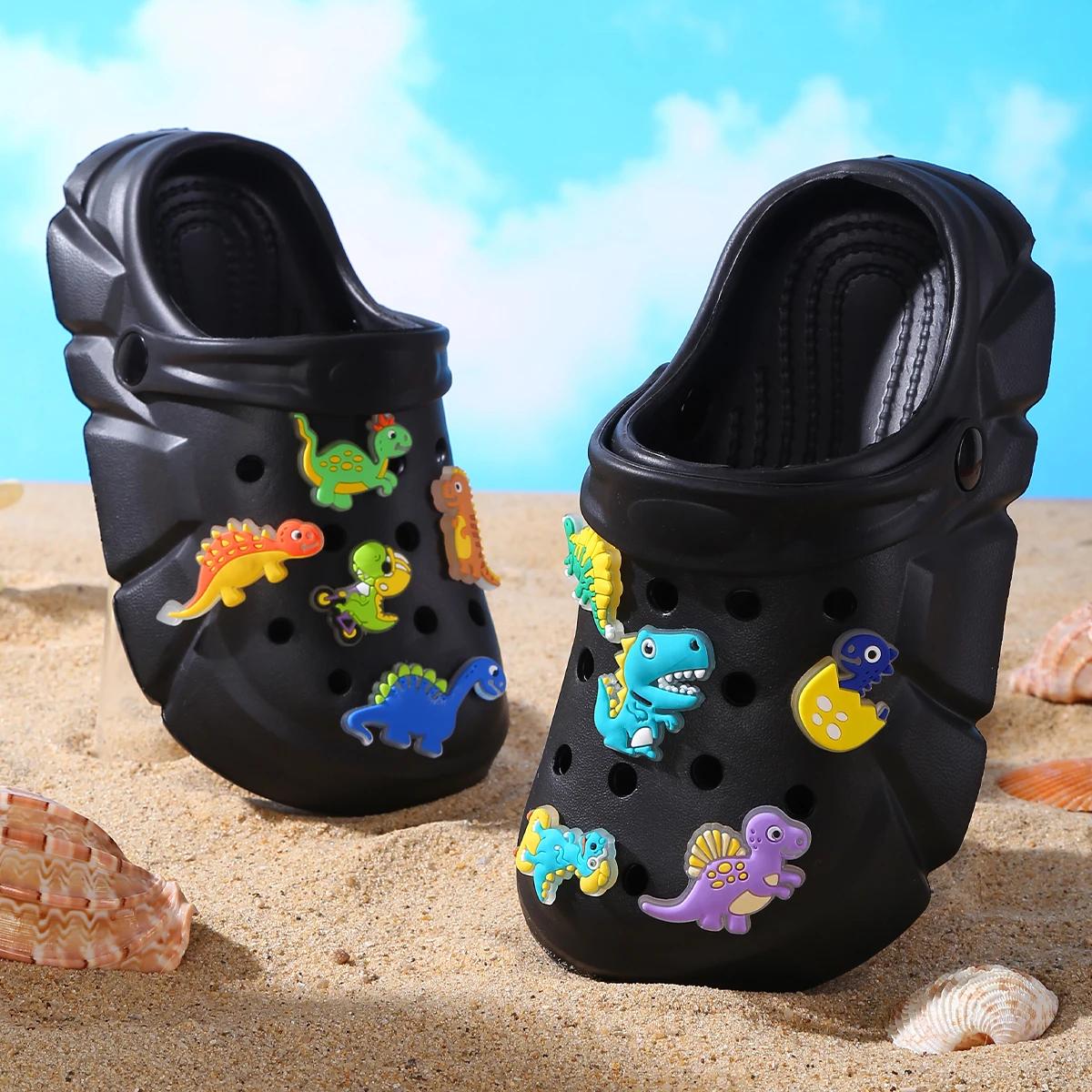 Atmungsaktive Freizeit-Clogs für Jungen mit leuchtender Cartoon-Dinosaurier-Dekoration, leichte Clogs für Dusche, Strand und Pool 3057 – Detail 26