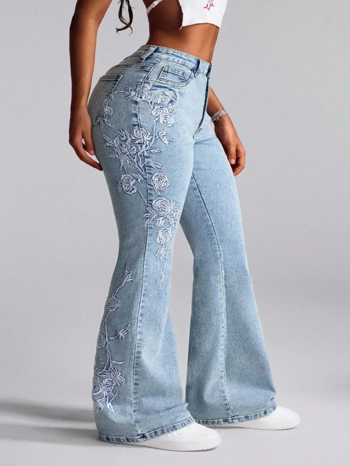 

Floral Embroidered High Waist Flared Jeans For Women Casual Denim