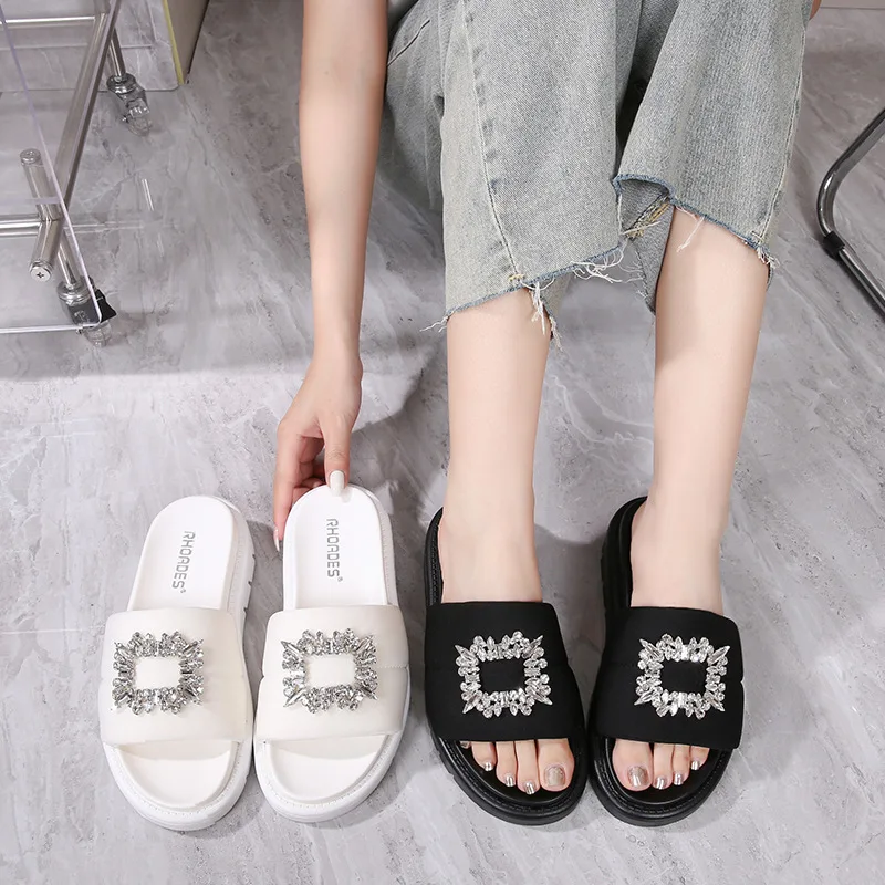 

2025 New Fashion Flat Thick Heel Sandals Women's Shoes with Diamond Buckle Lightweight Comfortable Anti-Slip Wear-Resistant