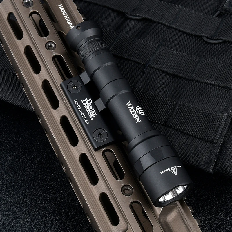 Tactical Surefir SF M300 M600 Flashlight White LED Hunting Airsoft Scout Light Metal Offset Base Fit Mlok Keymod Rail Accessorie