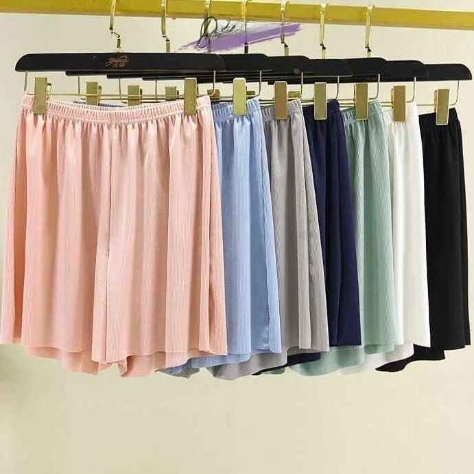 

Ice Silk Shorts for Sleeping Loose Fit Home Leisure Men's Summer Beach Pants Big Size Comfortable Underwear Youth Fashion